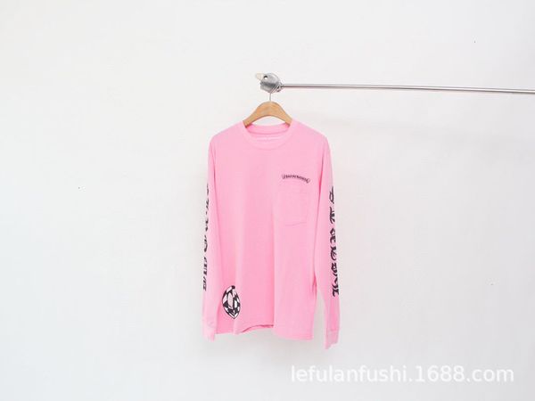 2020 new crochin pink cross graffiti black white check print men's and women's sweater
2020 new crochin pink cross graffiti black white check print men's and women's sweater