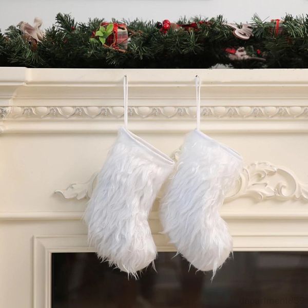 white long plush stock kids gifts bags tree hanging pendants retro santa lovely christmas socks ornaments owc3589
white long plush stock kids gifts bags tree hanging pendants retro santa lovely christmas socks ornaments owc3589