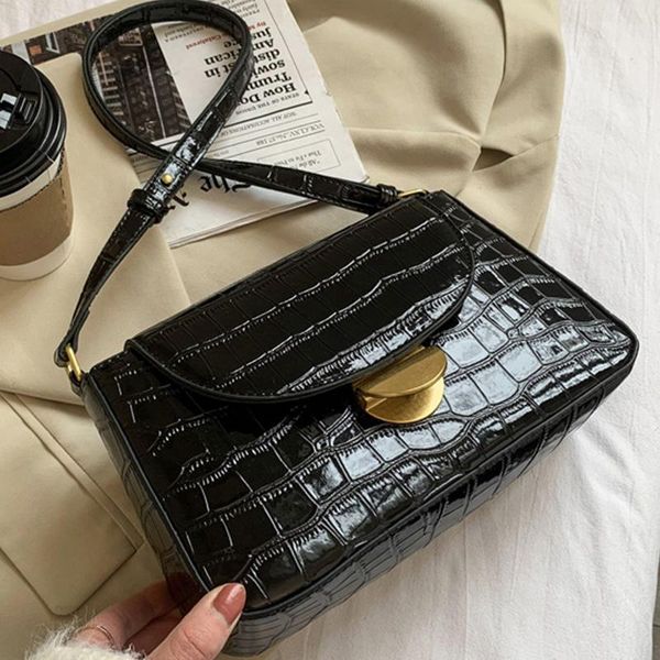 shoulder bags crocodile pattern women's designer luxury crossbody for women pu patent leather solid color handbag messenger bag
shoulder bags crocodile pattern women's designer luxury crossbody for women pu patent leather solid color handbag messenger bag