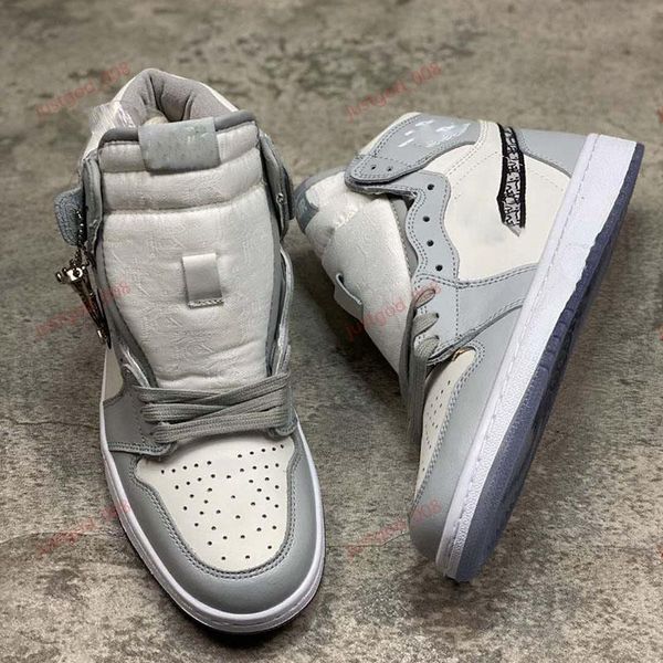 wholesale with box 2020 officially revealed anniversary collaboration grey white french fashion style label kim jones sneaker shoe size36-46, Black;red
wholesale with box 2020 officially revealed anniversary collaboration grey white french fashion style label kim jones sneaker shoe size36-46, Black;red