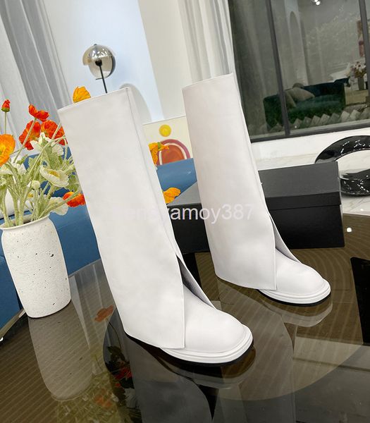 boots star's same trouser high tube knight boots autumn and winter thick bottom knee length women's leather, Black
boots star's same trouser high tube knight boots autumn and winter thick bottom knee length women's leather, Black