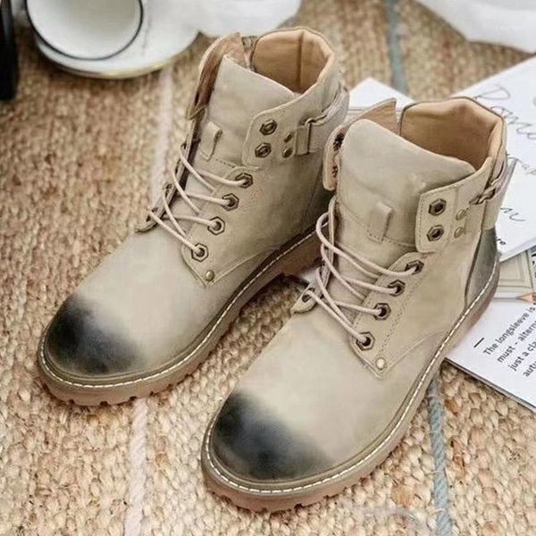 italian gujia paint graffiti women's winter leather black british style ins snow with velvet thermal cotton single boots1
italian gujia paint graffiti women's winter leather black british style ins snow with velvet thermal cotton single boots1