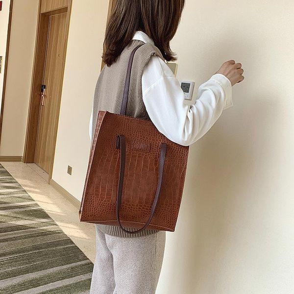 women's soft leather bag capacity 2021 large college students' single shoulder handbag simple and fashion sac a main
women's soft leather bag capacity 2021 large college students' single shoulder handbag simple and fashion sac a main
