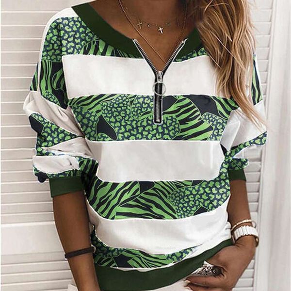 2020v collar college style street trendy pullover loose printed women's sweater, Black;gray
2020v collar college style street trendy pullover loose printed women's sweater, Black;gray