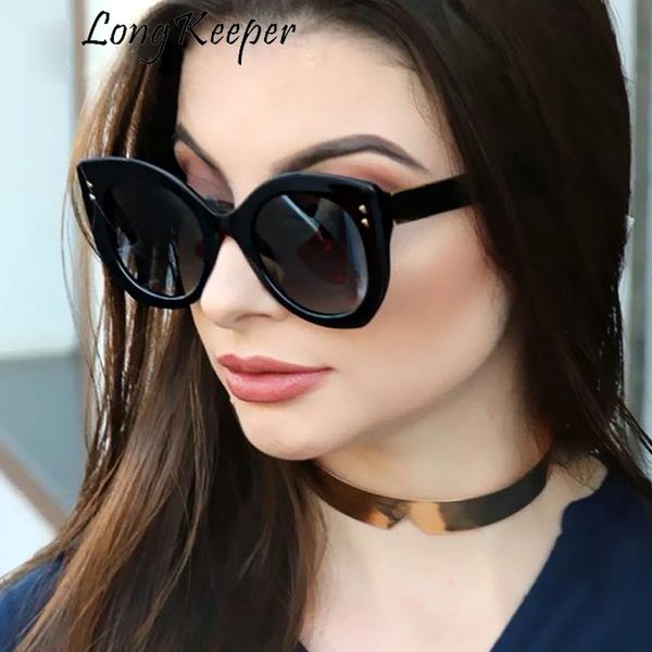 sunglasses 2021 fashion retro oversized cat eye women large black frame rivet sungalsses designer butterfly eyewear, White;black
sunglasses 2021 fashion retro oversized cat eye women large black frame rivet sungalsses designer butterfly eyewear, White;black
