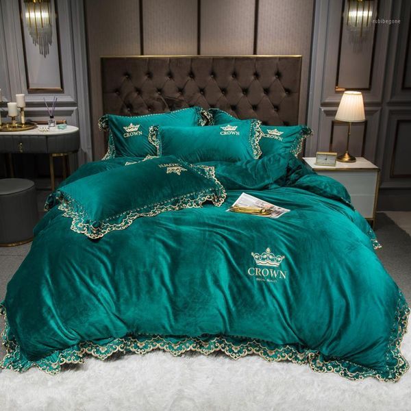 43 crown embroidery winter velvet flannel fleece lace bedding set duvet cover bed linen fitted sheet pillowcases king1
43 crown embroidery winter velvet flannel fleece lace bedding set duvet cover bed linen fitted sheet pillowcases king1