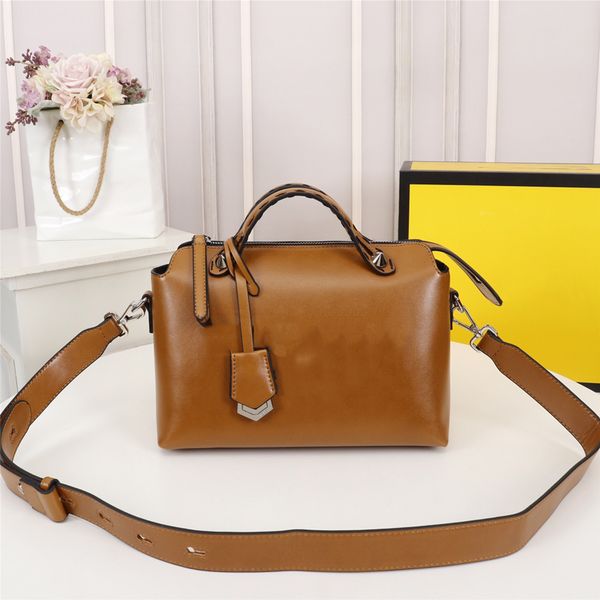 designer handbag casual clutch z-f0112-1 fashion ladies shoulder bag youth flap sweet wind genuine leather crossbody bag
designer handbag casual clutch z-f0112-1 fashion ladies shoulder bag youth flap sweet wind genuine leather crossbody bag