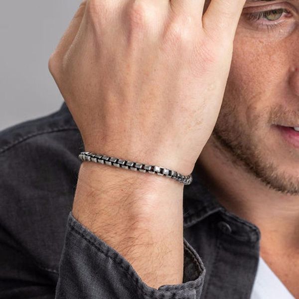 vnox casual box chain bracelets for men never fade stainless steel link bracelet male pulseira, Black
vnox casual box chain bracelets for men never fade stainless steel link bracelet male pulseira, Black