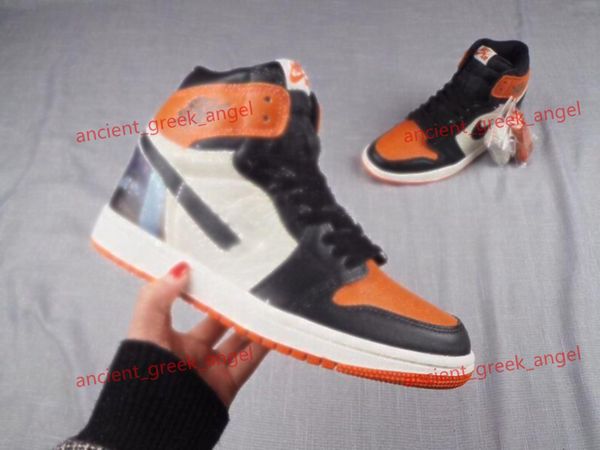 with shoe box new classic forces classical all high and low one white black men women sports running shoes forcing skate sneakers
with shoe box new classic forces classical all high and low one white black men women sports running shoes forcing skate sneakers