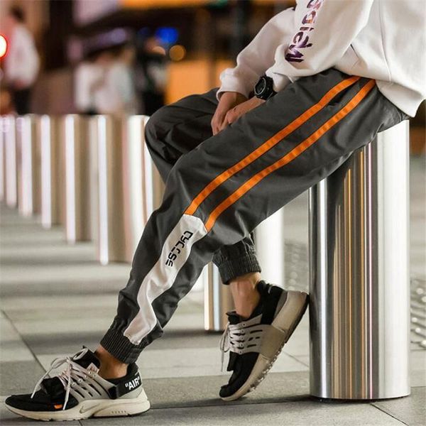 hip hop streetwear мужская сращивание joggers брюки мода мужчины случайные грузовые брюки брюки высокая улица эластичная талия гарема брюки, Black
hip hop streetwear мужская сращивание joggers брюки мода мужчины случайные грузовые брюки брюки высокая улица эластичная талия гарема брюки, Black
