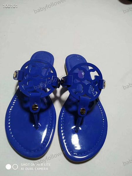 luxury design ladies summer flat shoes ladies slippers slippers round head ladies new fashion beach tori sandals, Black
luxury design ladies summer flat shoes ladies slippers slippers round head ladies new fashion beach tori sandals, Black