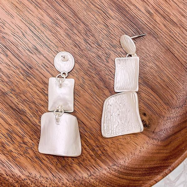 2021 New Style Earrings Retro Simple Earrings Fashion Temperament Fashion Ear Hooks Elegant Ladies Korean, Silver
2021 New Style Earrings Retro Simple Earrings Fashion Temperament Fashion Ear Hooks Elegant Ladies Korean, Silver