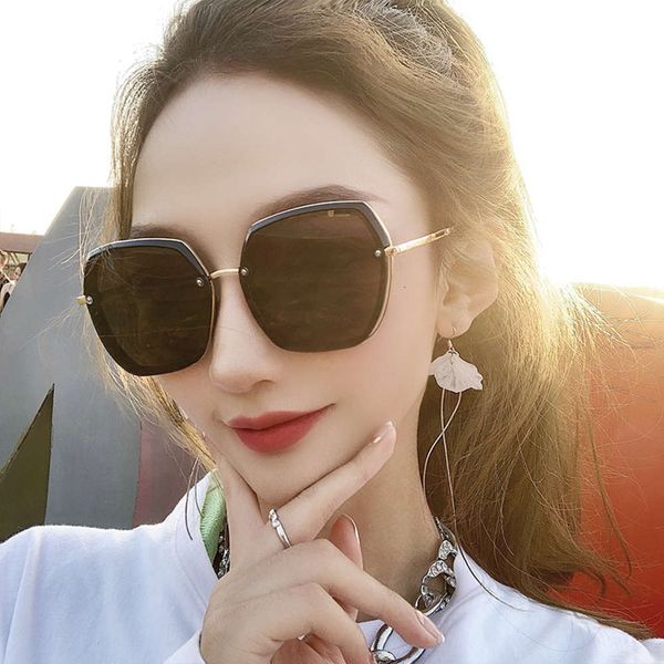women's 2020 new korean version sunglasses ins net red polarized anti ultraviolet large frame glasses large face thin sunglasses, White;black
women's 2020 new korean version sunglasses ins net red polarized anti ultraviolet large frame glasses large face thin sunglasses, White;black