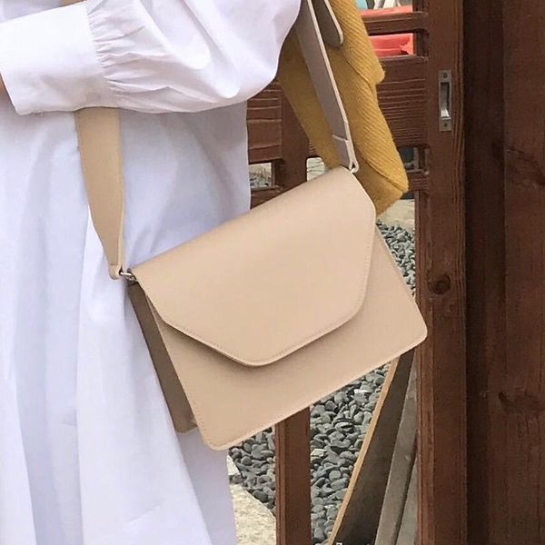 new for 2021 oneastern solid women's faux leather shoulder bags, girls casual flap shoulder bags, crossbody bags
new for 2021 oneastern solid women's faux leather shoulder bags, girls casual flap shoulder bags, crossbody bags
