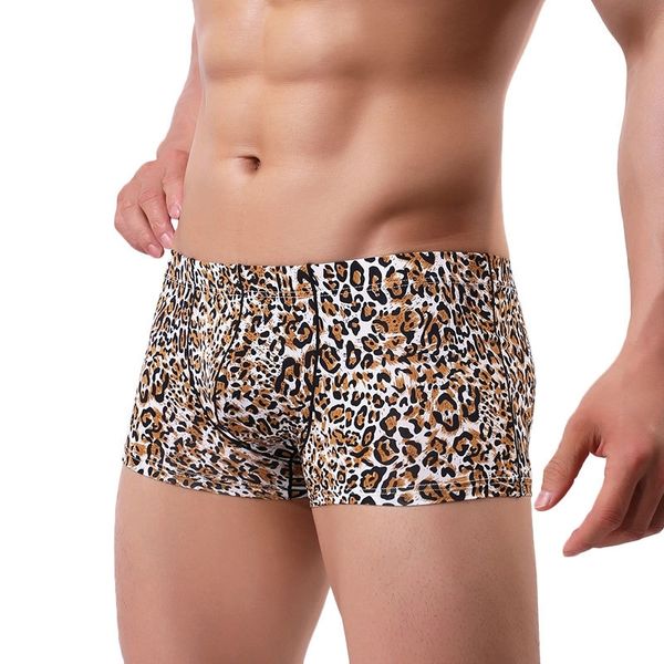 soutong men underwear boxers shorts print ice silk transparent smooth breathable u convex design cueca boxer underpants y200415, Black;white
soutong men underwear boxers shorts print ice silk transparent smooth breathable u convex design cueca boxer underpants y200415, Black;white