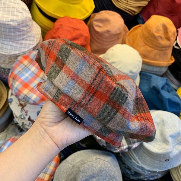 plaid autumn and winter beret women's adjustable temperament painter's octagonal hat, Blue;gray
plaid autumn and winter beret women's adjustable temperament painter's octagonal hat, Blue;gray