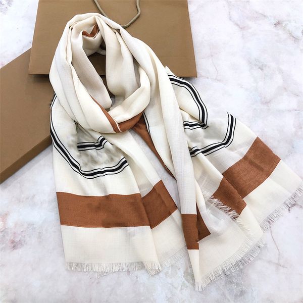2020 new luxury women's cashmere plaid warm winter shawl and wrapping long pashmina scarf 0rl6, Blue;gray
2020 new luxury women's cashmere plaid warm winter shawl and wrapping long pashmina scarf 0rl6, Blue;gray