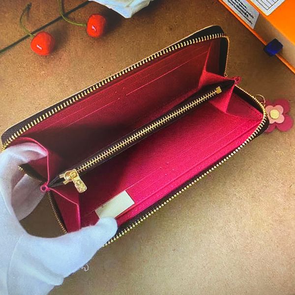 m68314 leather wallet women long wallet classic leather wallets for outdoor coin bag fashion ladies clutch totes credit wallet #5622, Red;black
m68314 leather wallet women long wallet classic leather wallets for outdoor coin bag fashion ladies clutch totes credit wallet #5622, Red;black