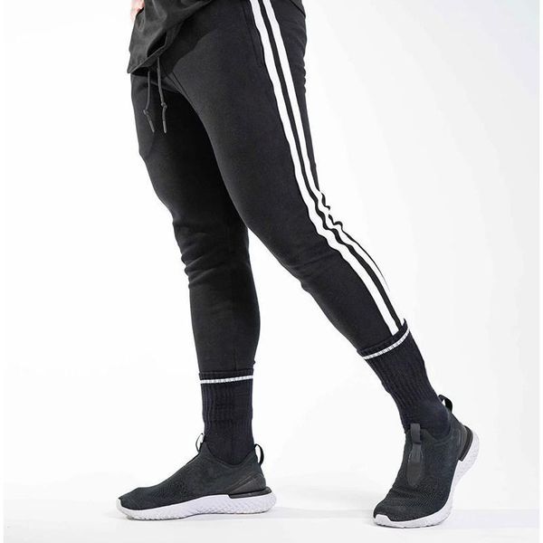 2020 new male bodybuilding joggers quick-drying pants men's casual pants fitness running sports trousers slim feet1, Black
2020 new male bodybuilding joggers quick-drying pants men's casual pants fitness running sports trousers slim feet1, Black