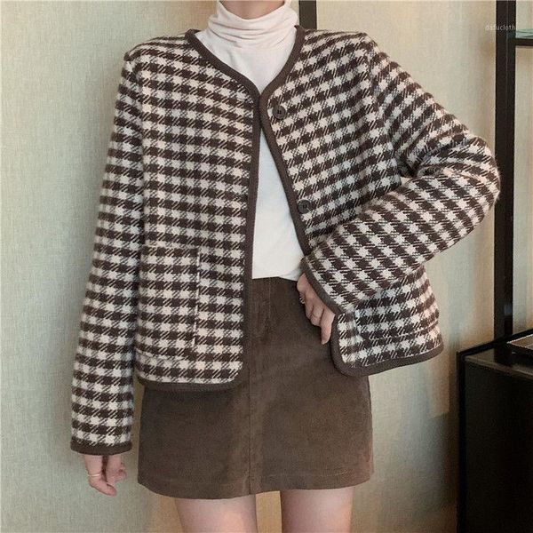 spring korean plaid woolen jacket women autumn fashion chic long sleeve short outerwear elegant vintage o-neck houndstooth coats1, Black;brown
spring korean plaid woolen jacket women autumn fashion chic long sleeve short outerwear elegant vintage o-neck houndstooth coats1, Black;brown