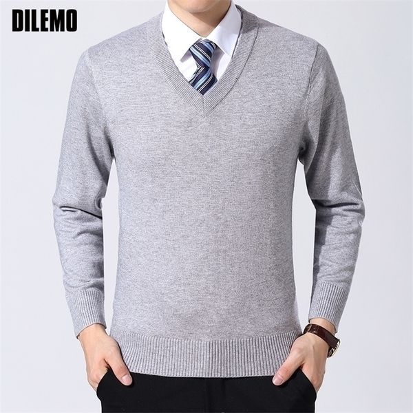 new fashion brand sweater mens pullover v neck slim fit jumpers knitting thick warm autumn korean style casual mens clothes 201201, White;black
new fashion brand sweater mens pullover v neck slim fit jumpers knitting thick warm autumn korean style casual mens clothes 201201, White;black