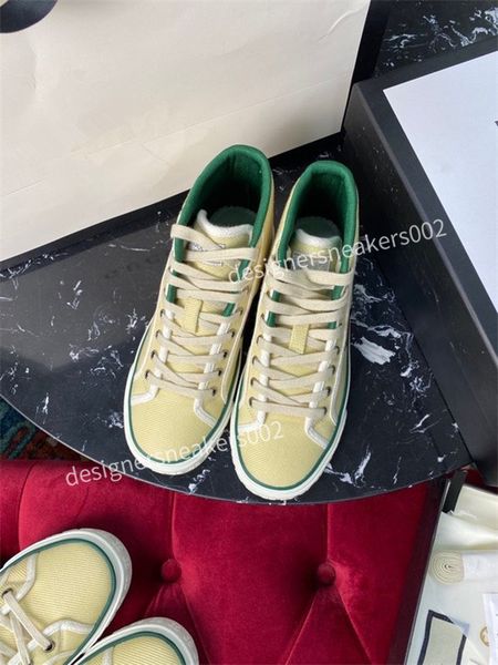 2021new men speed trainer black walking sneakers men women black red casual shoes fashion paris sneakers jg201004
2021new men speed trainer black walking sneakers men women black red casual shoes fashion paris sneakers jg201004