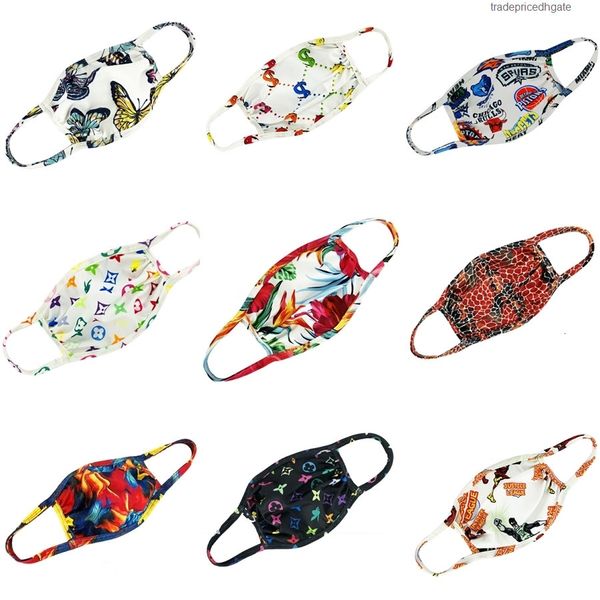 designer face mask breathing with printed cotton black valve pm2.5 factory direct anti smog dust fog masks #544
designer face mask breathing with printed cotton black valve pm2.5 factory direct anti smog dust fog masks #544