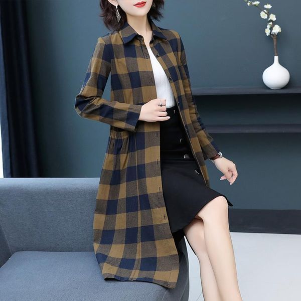 2020 new middle-aged women style spring and autumn plaid trench long-sleeved thin women's coat, Tan;black
2020 new middle-aged women style spring and autumn plaid trench long-sleeved thin women's coat, Tan;black