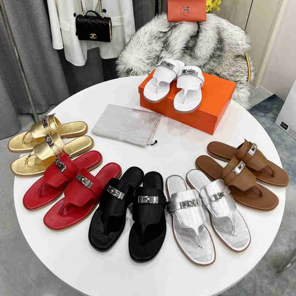 classic fashion trend women slippers flip-flops leather comfortable wearable size 35-44, Black
classic fashion trend women slippers flip-flops leather comfortable wearable size 35-44, Black