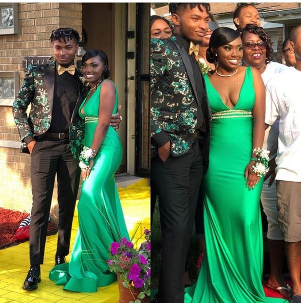 green long mermaid prom dresses new sleeveless v neck sweep strain plus size simple formal evening dress party gowns1, White;black
green long mermaid prom dresses new sleeveless v neck sweep strain plus size simple formal evening dress party gowns1, White;black