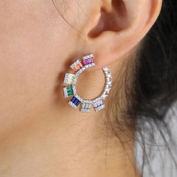 2020 new arrived spring design baguette cz hoop earring with multi colorful cz charm luxury circle round women earrings, Golden;silver 
2020 new arrived spring design baguette cz hoop earring with multi colorful cz charm luxury circle round women earrings, Golden;silver