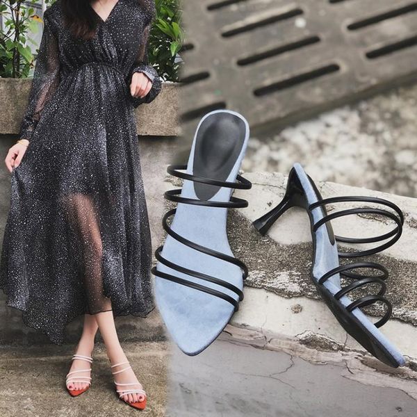 thin heels high-heeled shoes lady slippers casual med slides pointed toe slipers women square heel low luxury 2021 block pu, Black
thin heels high-heeled shoes lady slippers casual med slides pointed toe slipers women square heel low luxury 2021 block pu, Black