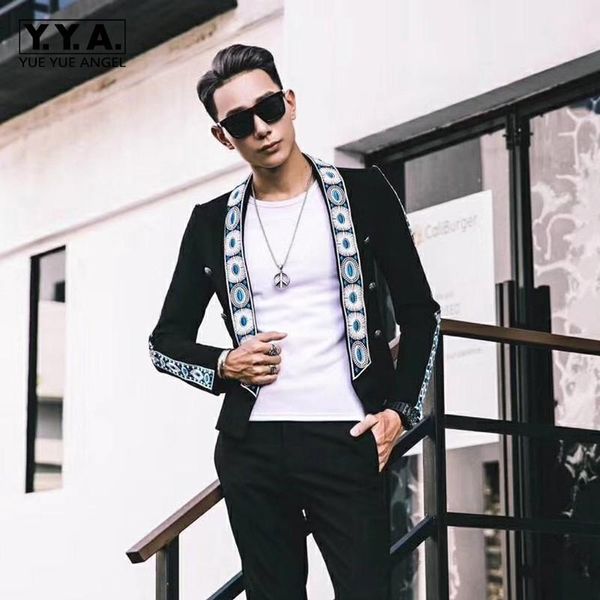 designer new luxury embroidery mens fashion casual jackets long sleeve shawl collar slim fit male performance coats big size, Black;brown
designer new luxury embroidery mens fashion casual jackets long sleeve shawl collar slim fit male performance coats big size, Black;brown