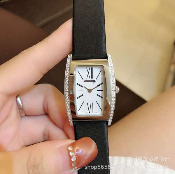 women's square watch fashion luxury versatile diamond steel band square face quartz waterproof tide watch, Slivery;brown
women's square watch fashion luxury versatile diamond steel band square face quartz waterproof tide watch, Slivery;brown