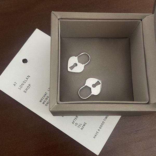 s925 silver earrings temperament korea small exquisite personality love lock simple joker online celebrity earrings ear buckle
s925 silver earrings temperament korea small exquisite personality love lock simple joker online celebrity earrings ear buckle