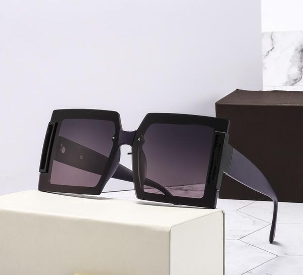 2021 designers sunglasses luxury sunglasses stylish fashion polarized for mens womens glass uv400 a1, White;black
2021 designers sunglasses luxury sunglasses stylish fashion polarized for mens womens glass uv400 a1, White;black