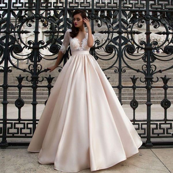 2021 new champagne satin stockings princess line dressed as a to floor wedding gowns for the bride bux6, White
2021 new champagne satin stockings princess line dressed as a to floor wedding gowns for the bride bux6, White