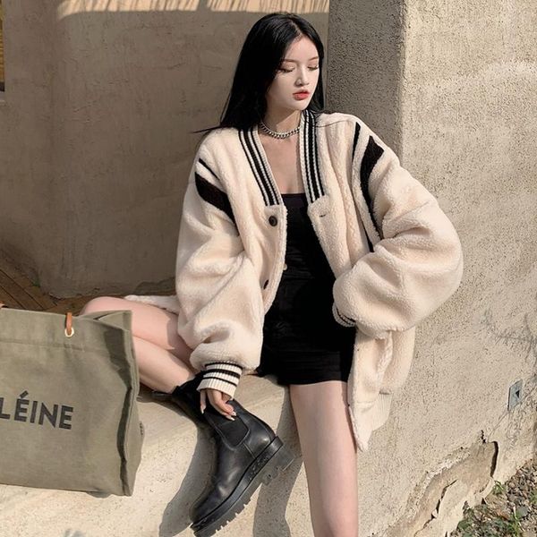 winter coat women patchwork single breasted faux lamb fur coat warm thick fashion loose ladies faux fur jacket teddy jacket, Black
winter coat women patchwork single breasted faux lamb fur coat warm thick fashion loose ladies faux fur jacket teddy jacket, Black