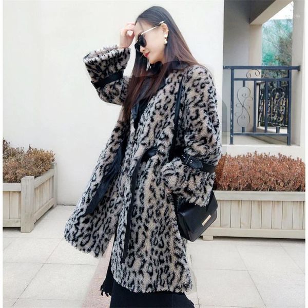 2020 new autumn winter leopard fur coat female slim long sheep shearing granules lamb coat winter women jackets outerwear n10411, Black
2020 new autumn winter leopard fur coat female slim long sheep shearing granules lamb coat winter women jackets outerwear n10411, Black