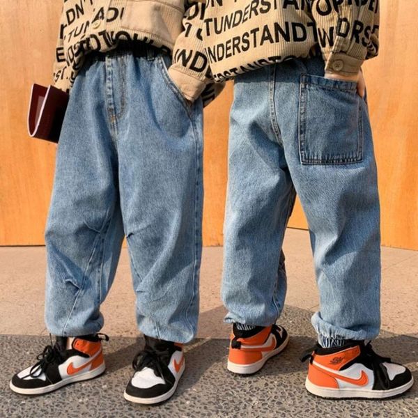 2021 spring children's jeans fashion of korean version, Blue 
2021 spring children's jeans fashion of korean version, Blue