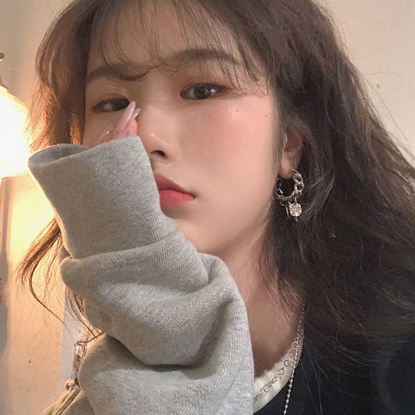 christmas present2020 new retro ins style earrings female personality design earrings, Golden;silver
christmas present2020 new retro ins style earrings female personality design earrings, Golden;silver