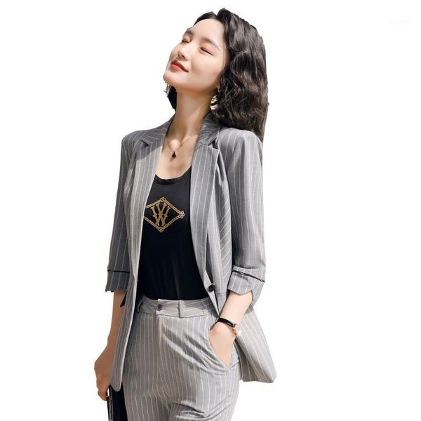 2020 black gray female elegant stripes women's suit set blazer and trouser pant business uniform clothing office lady two pieces1, White;black
2020 black gray female elegant stripes women's suit set blazer and trouser pant business uniform clothing office lady two pieces1, White;black
