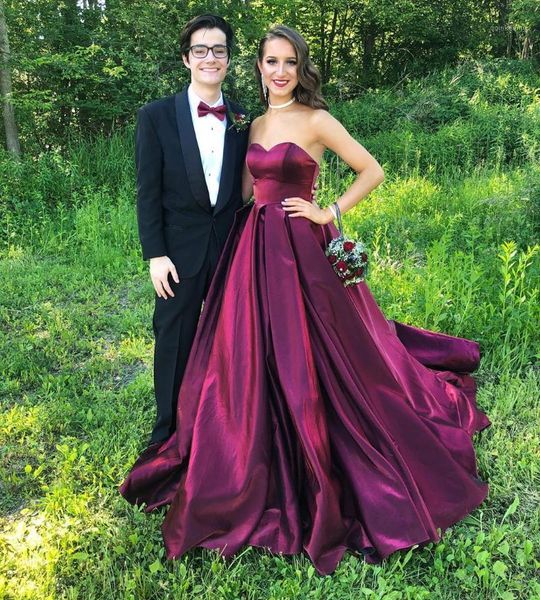 ae762 sweetheart evening dresses long ball gown lace up corset back satin sleeveless party formal gowns prom dress1, White;black
ae762 sweetheart evening dresses long ball gown lace up corset back satin sleeveless party formal gowns prom dress1, White;black