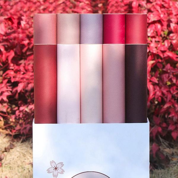 gift wrap wholesale thicker waterproof flower packaging moka paper valentine's day bouquet wrapping material 60cm*6 yards1
gift wrap wholesale thicker waterproof flower packaging moka paper valentine's day bouquet wrapping material 60cm*6 yards1