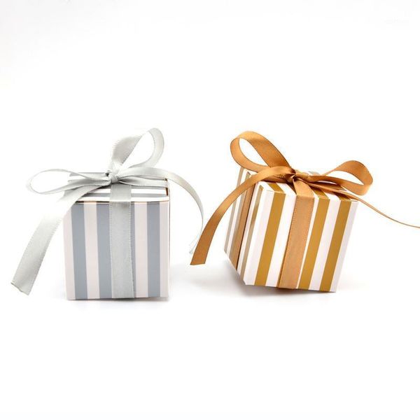 50pcs/lot gold/silver candy box kraft paper gift favor package with ribbon wedding party decoration supplies
50pcs/lot gold/silver candy box kraft paper gift favor package with ribbon wedding party decoration supplies