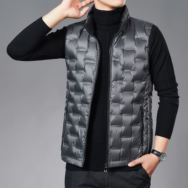 2020 sleeveless white duck down warm line portable bag male jacket carrying gout kmf4, Black
2020 sleeveless white duck down warm line portable bag male jacket carrying gout kmf4, Black