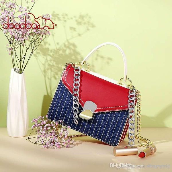 fashion handbag lady clamshell korean version single shoulder diagonal bag lady sequin stitching red chain small square bag wholesale 8353
fashion handbag lady clamshell korean version single shoulder diagonal bag lady sequin stitching red chain small square bag wholesale 8353