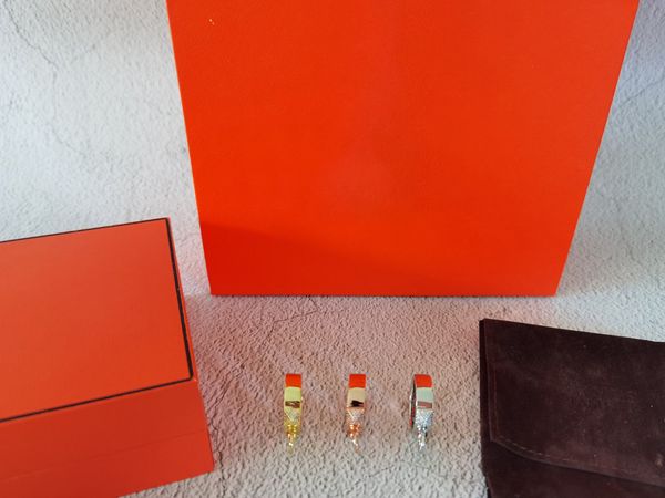 luxury full diamonds love rings stainless steel rose gold couple band rings for women men fine jewelry with origin box, Silver 
luxury full diamonds love rings stainless steel rose gold couple band rings for women men fine jewelry with origin box, Silver