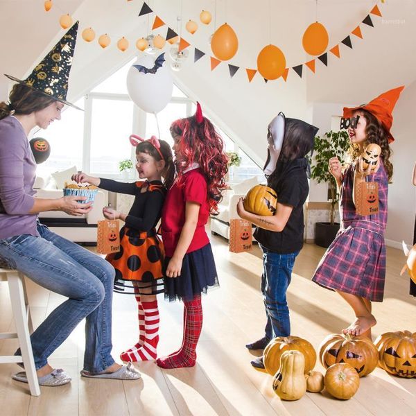 6pcs happy halloween supplies lovely candy handbag children gift bags party supplies for home halloween1
6pcs happy halloween supplies lovely candy handbag children gift bags party supplies for home halloween1