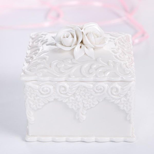 gift wrap handmade white pink 2021 arrival grade ceramics flower wedding candy boxes , tc1
gift wrap handmade white pink 2021 arrival grade ceramics flower wedding candy boxes , tc1